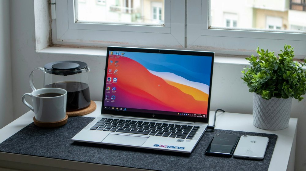 Windows 11 kiểm soát quyền chặt hơn nên bộ cài cần được chạy với quyền quản trị