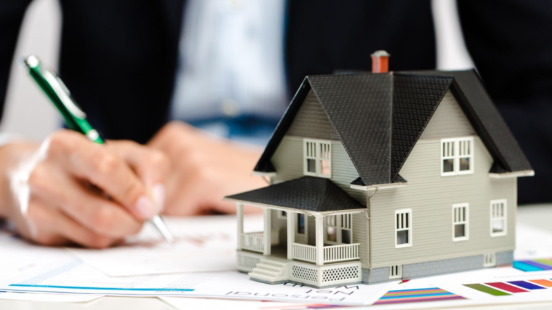 Trường hợp cá nhân phải nộp cả lệ phí trước bạ và thuế đất